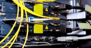 Заказать монтаж сетей в Новоуральске. Обслуживание ПК, ремонт от 311 руб
